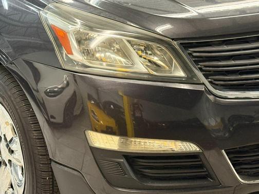 Tungsten Metallic 2015 Chevrolet Traverse LS