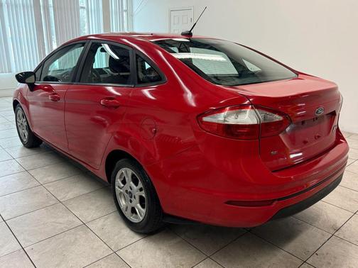 2015 Ford Fiesta SE