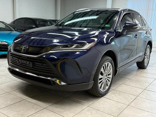 2022 Toyota Venza XLE