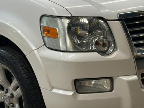 2010 Ford Explorer Limited