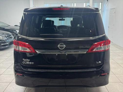 2012 Nissan Quest LE