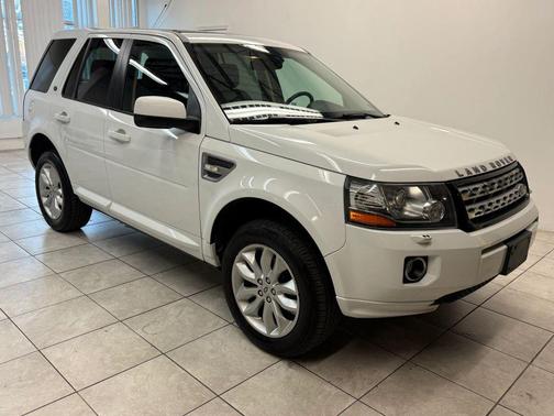2014 Land Rover LR2 HSE Sport Utility 4D