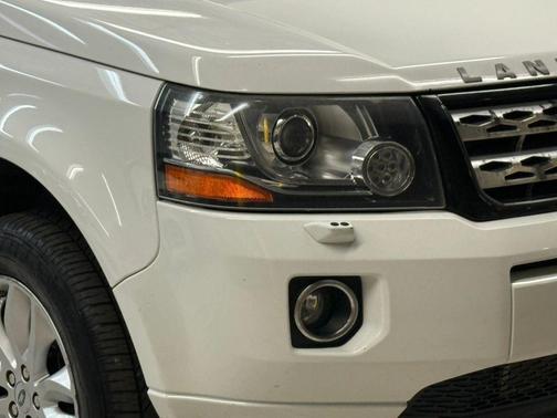 2014 Land Rover LR2 HSE Sport Utility 4D