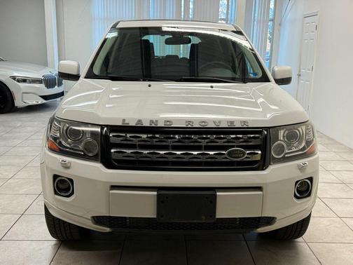 2014 Land Rover LR2 HSE Sport Utility 4D