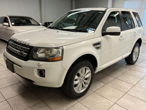 2014 Land Rover LR2 HSE Sport Utility 4D