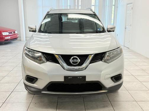 Brilliant Silver 2016 Nissan Rogue SV