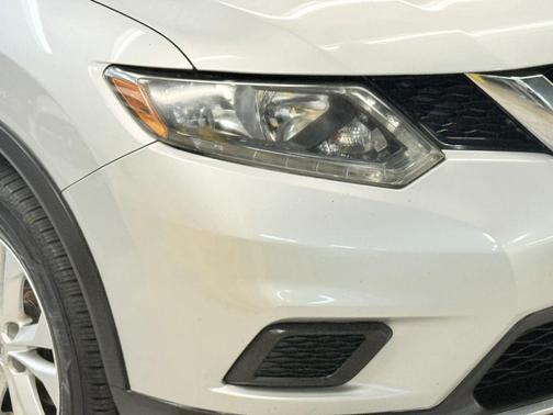 Brilliant Silver 2016 Nissan Rogue SV