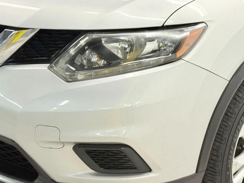 Brilliant Silver 2016 Nissan Rogue SV