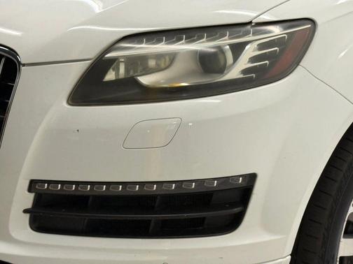 White 2014 Audi Q7 3.0T Premium Plus