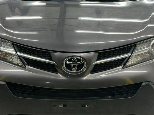 Magnetic Gray Pearl 2013 Toyota RAV4 XLE