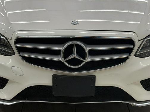 White 2016 Mercedes-Benz E-Class E 350 Sedan 4D