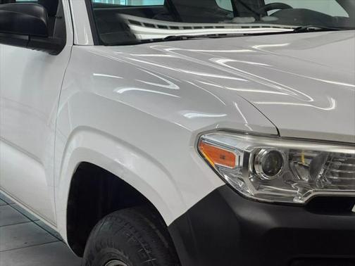 2017 Toyota Tacoma SR