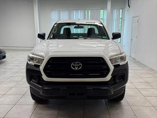 2017 Toyota Tacoma SR