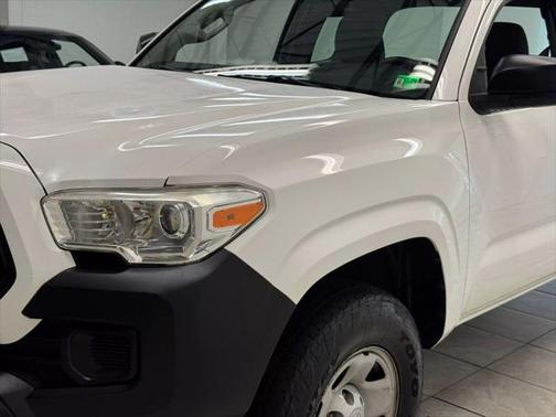 2017 Toyota Tacoma SR