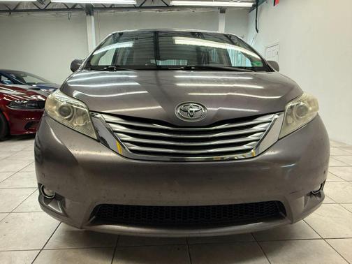 2011 Toyota Sienna Limited