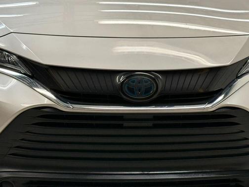 2021 Toyota Venza LE