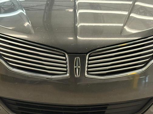 2016 Lincoln MKZ Base