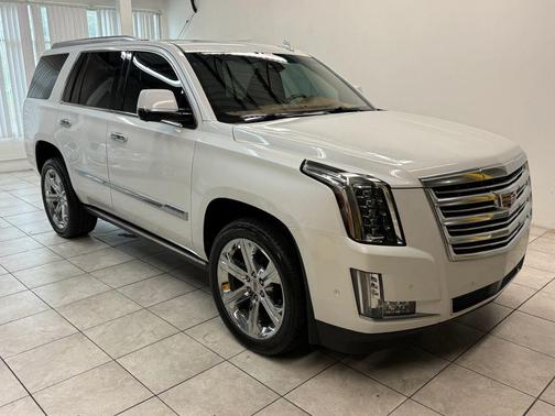 2017 Cadillac Escalade Platinum