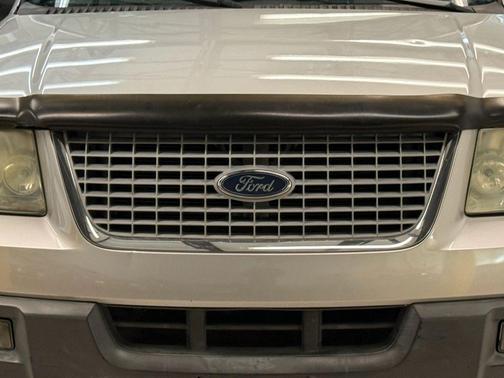 2004 Ford Expedition XLT Sport