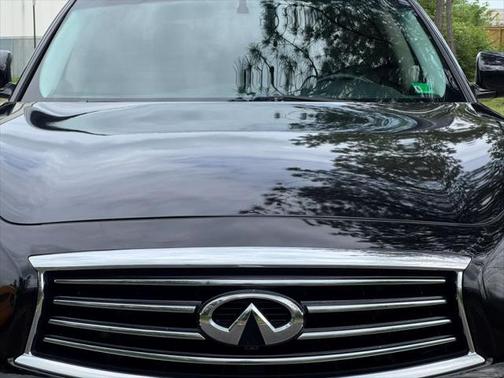 2016 INFINITI QX70 Base