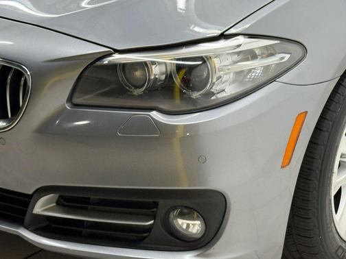 Gray 2015 BMW 528 i
