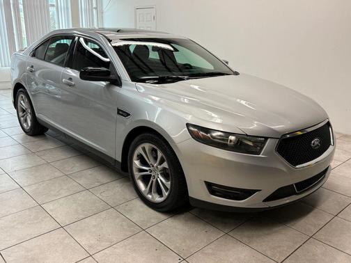 Ingot Silver Metallic 2014 Ford Taurus SHO