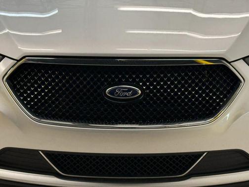 Ingot Silver Metallic 2014 Ford Taurus SHO
