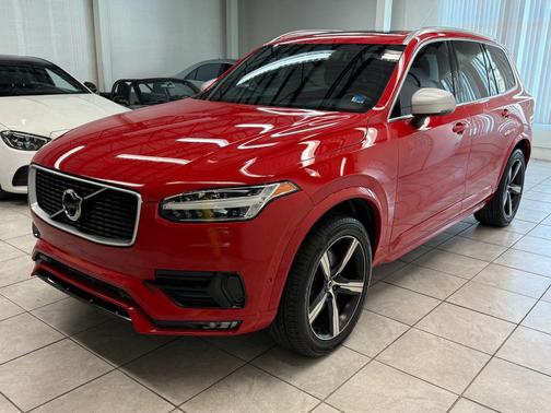 2018 Volvo XC90 T6 R-Design