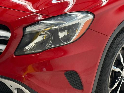 2017 Mercedes-Benz GLA 250 Base