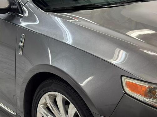 2011 Lincoln MKS Base
