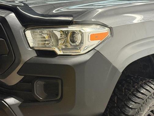 2017 Toyota Tacoma SR