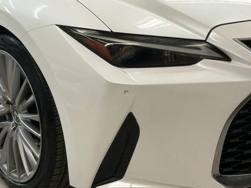 2022 Lexus IS 300 Base