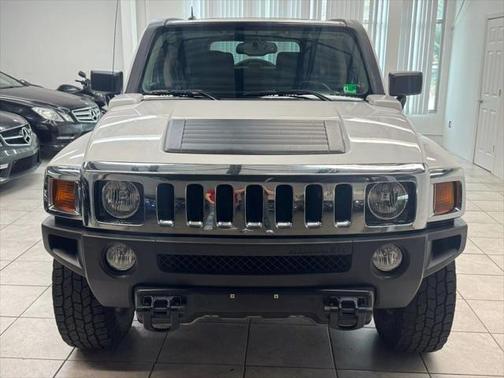 2010 Hummer H3 Base