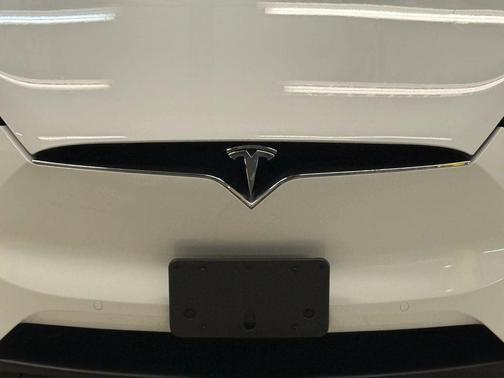 White 2016 Tesla Model X 75D