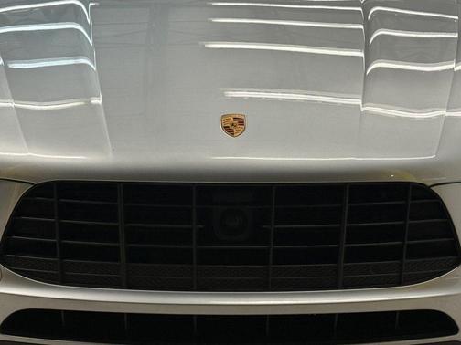 2018 Porsche Macan S