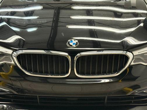 2017 BMW 540 540i Sedan 4D