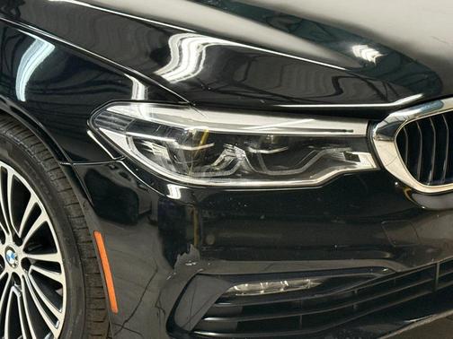 2017 BMW 540 540i Sedan 4D