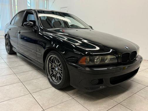 2000 BMW M5 Base