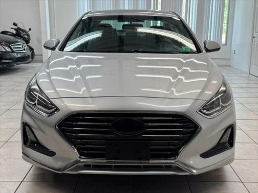 2018 Hyundai SONATA SE