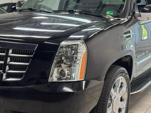 2011 Cadillac Escalade EXT Luxury