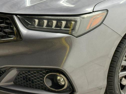 Modern Steel Metallic 2018 Acura TLX Technology