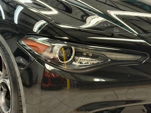 2019 Alfa Romeo Giulia Base