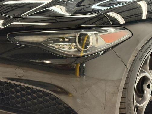 2019 Alfa Romeo Giulia Base