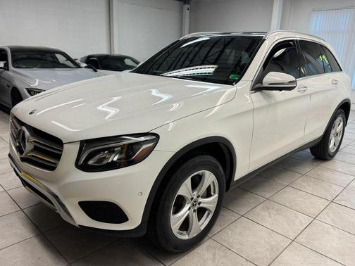 2018 Mercedes-Benz GLC 300 Base