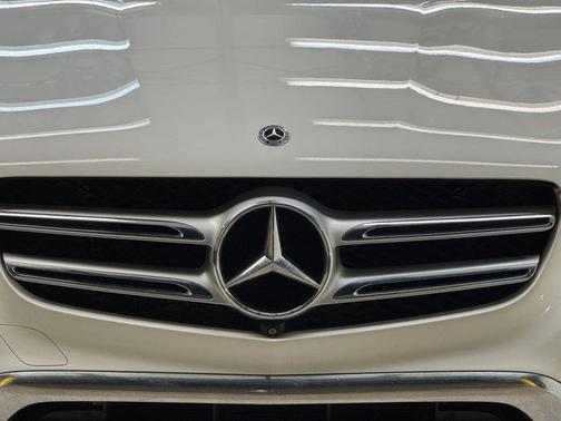 2018 Mercedes-Benz GLC 300 Base