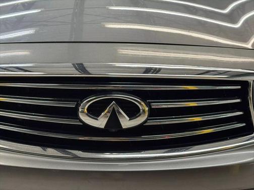 2015 INFINITI QX70 Base