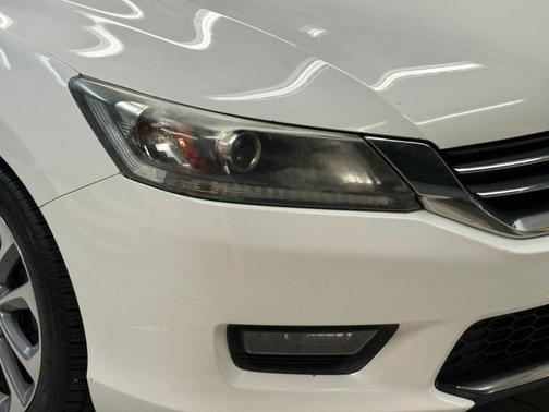 White Orchid Pearl 2015 Honda Accord Sport
