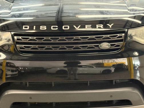 2020 Land Rover Discovery SE