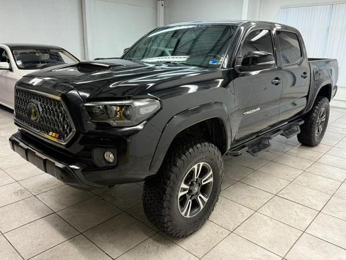 2018 Toyota Tacoma TRD Sport