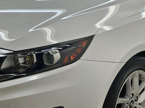 2011 Kia Optima LX
